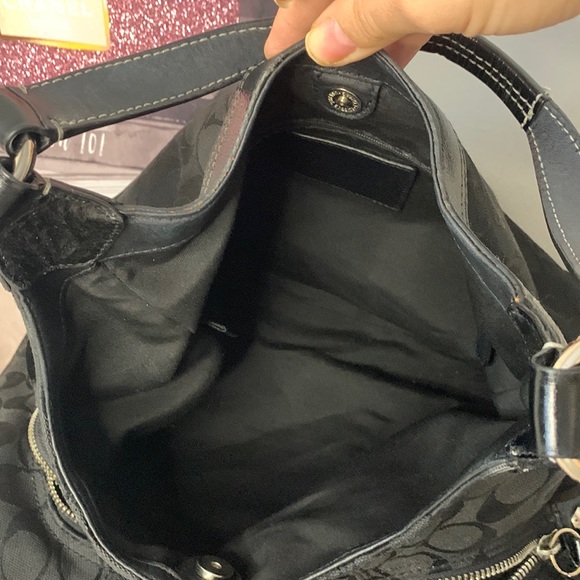 EUC Coach Hobo Shoulder Bag - Picture 8 of 16